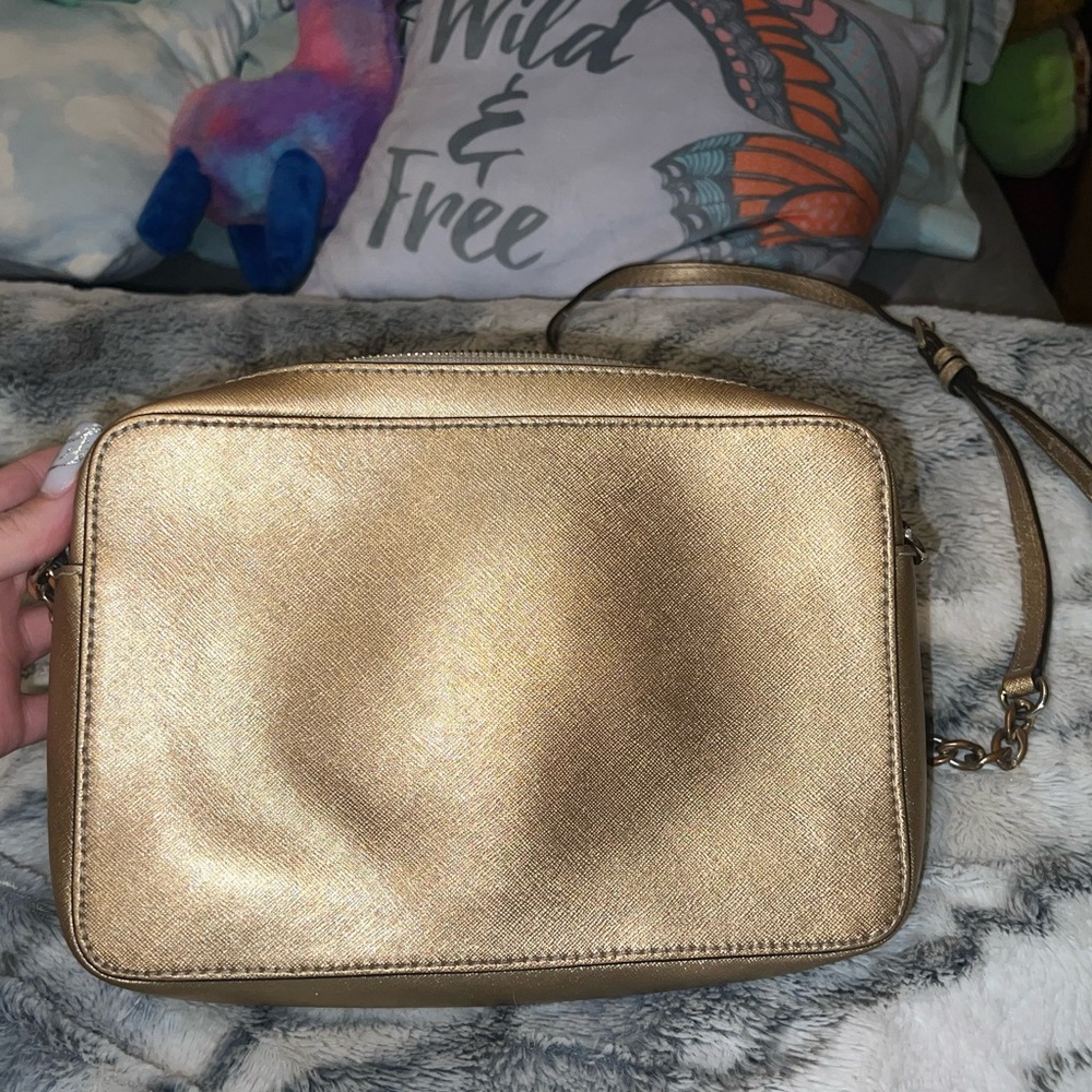 Gold Michael kors purse crossbody - Picture 3 of 5